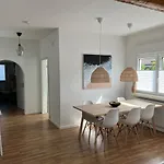 Holiday home Gruene Idylle Nahe Hauptbahnhof & Hufeisensee Mit Parkplatz & Terrasse