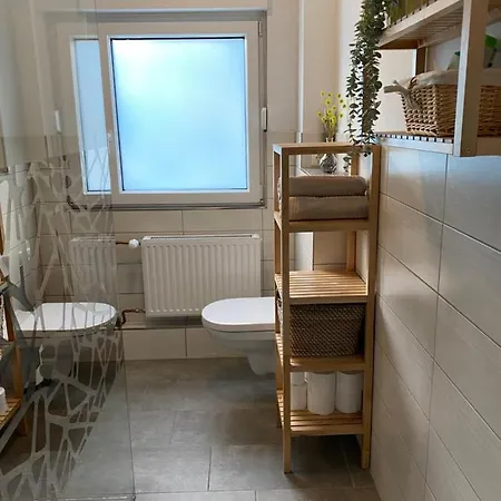 Gruene Idylle Nahe Hauptbahnhof & Hufeisensee Mit Parkplatz & Terrasse * Галль