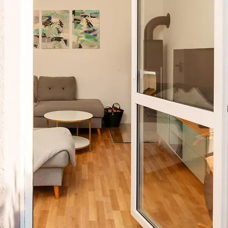 Gruene Idylle Nahe Hauptbahnhof & Hufeisensee Mit Parkplatz & Terrasse * Галль