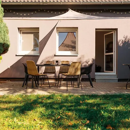 Hébergement de vacances Gruene Idylle Nahe Hauptbahnhof & Hufeisensee Mit Parkplatz & Terrasse Halle (Saale)
