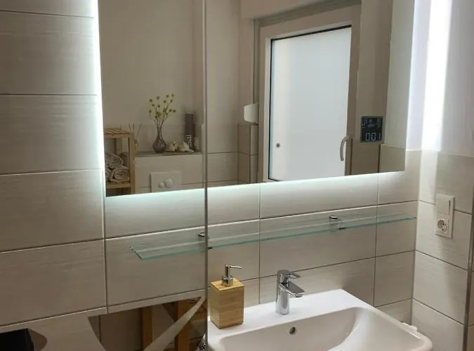 Gruene Idylle Nahe Hauptbahnhof & Hufeisensee Mit Parkplatz & Terrasse * Halle (Saale)