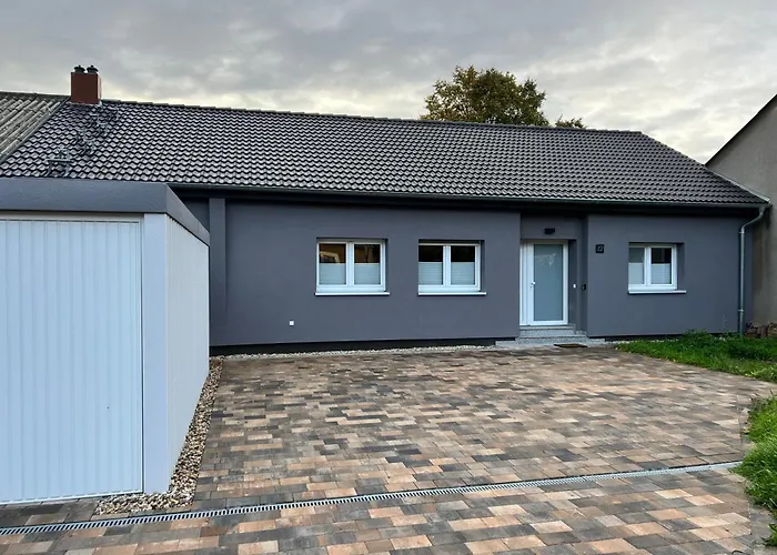 Gruene Idylle Nahe Hauptbahnhof & Hufeisensee Mit Parkplatz & Terrasse * Halle (Saale)