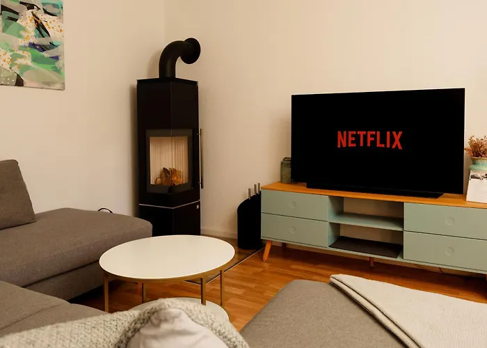 Gruene Idylle Nahe Hauptbahnhof & Hufeisensee Mit Parkplatz & Terrasse