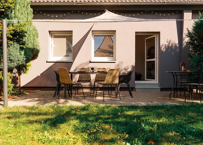 Holiday home Gruene Idylle Nahe Hauptbahnhof & Hufeisensee Mit Parkplatz & Terrasse Halle (Saale)