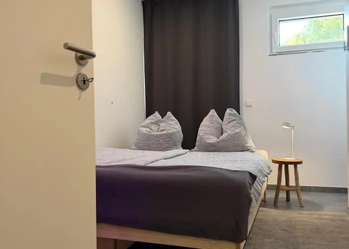 Gruene Idylle Nahe Hauptbahnhof & Hufeisensee Mit Parkplatz & Terrasse *